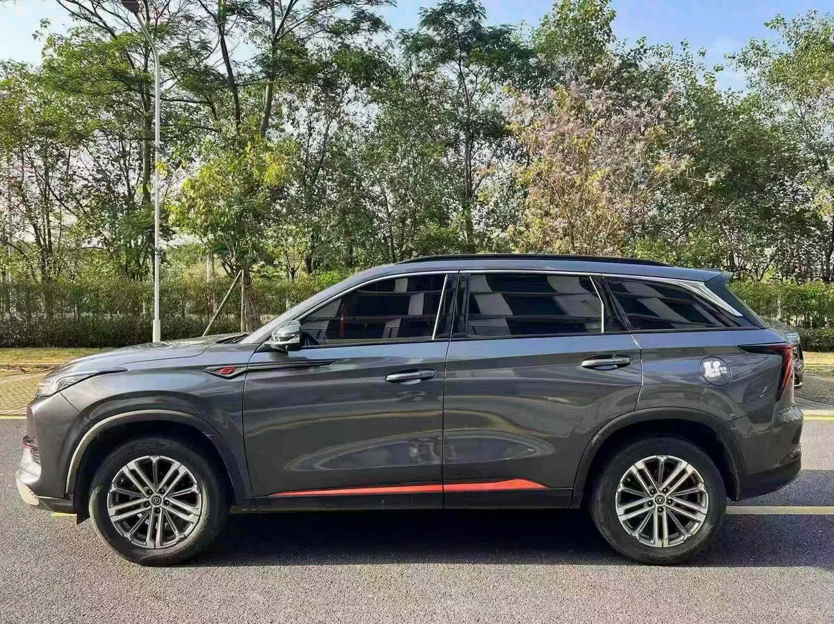 长安汽车CS75 后面外观一