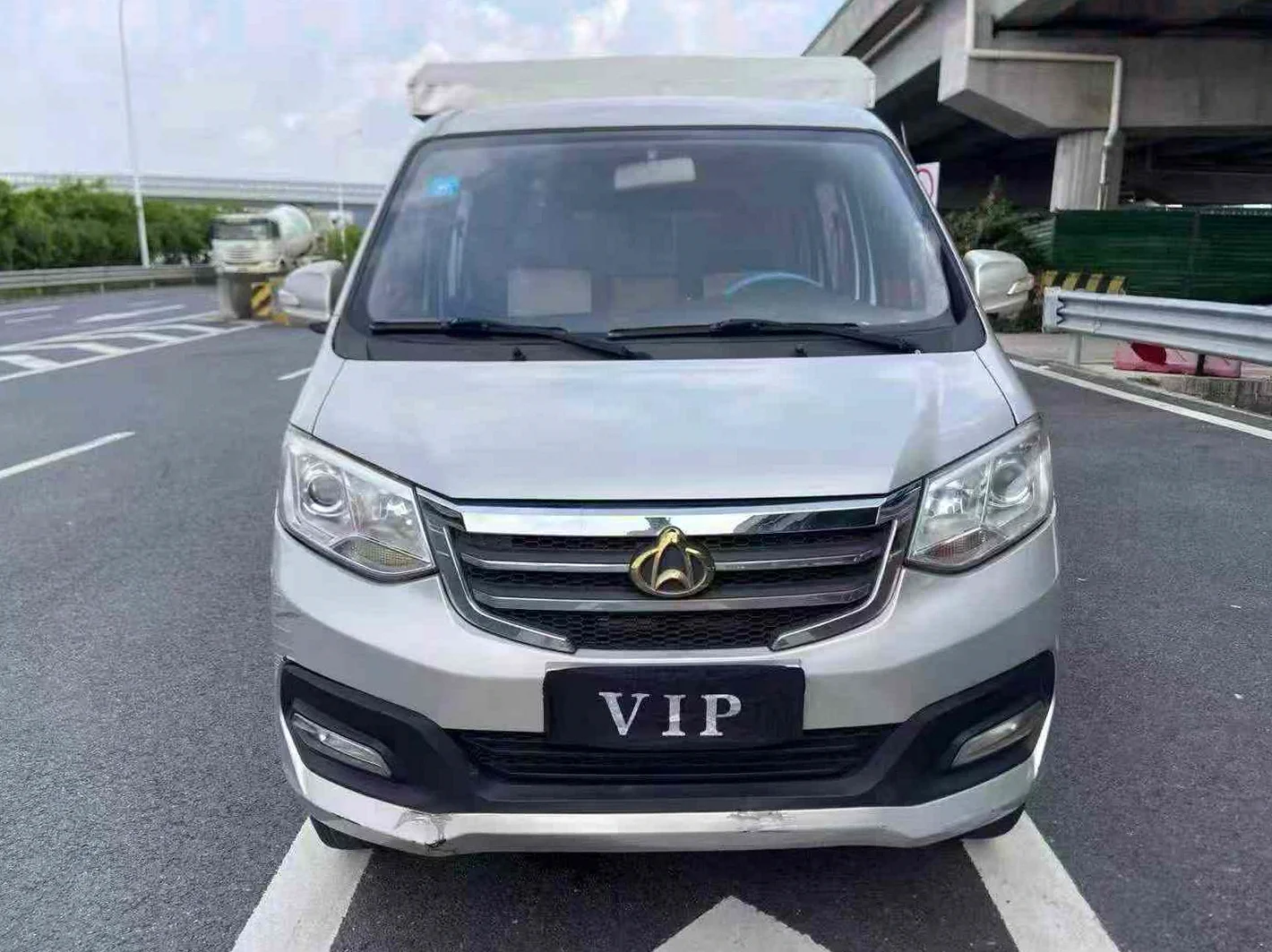 货车长安汽车跨越 正面外观二
