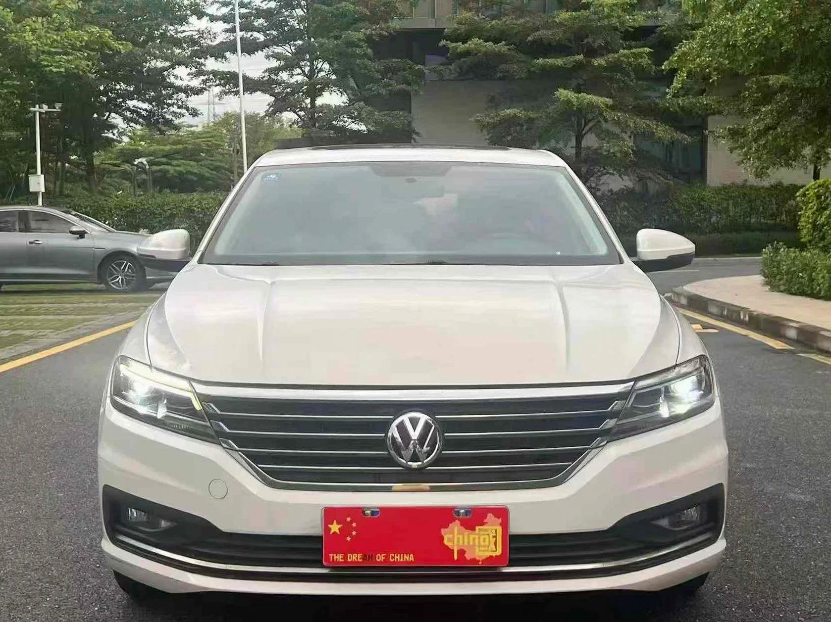 大众朗逸 正面外观二
