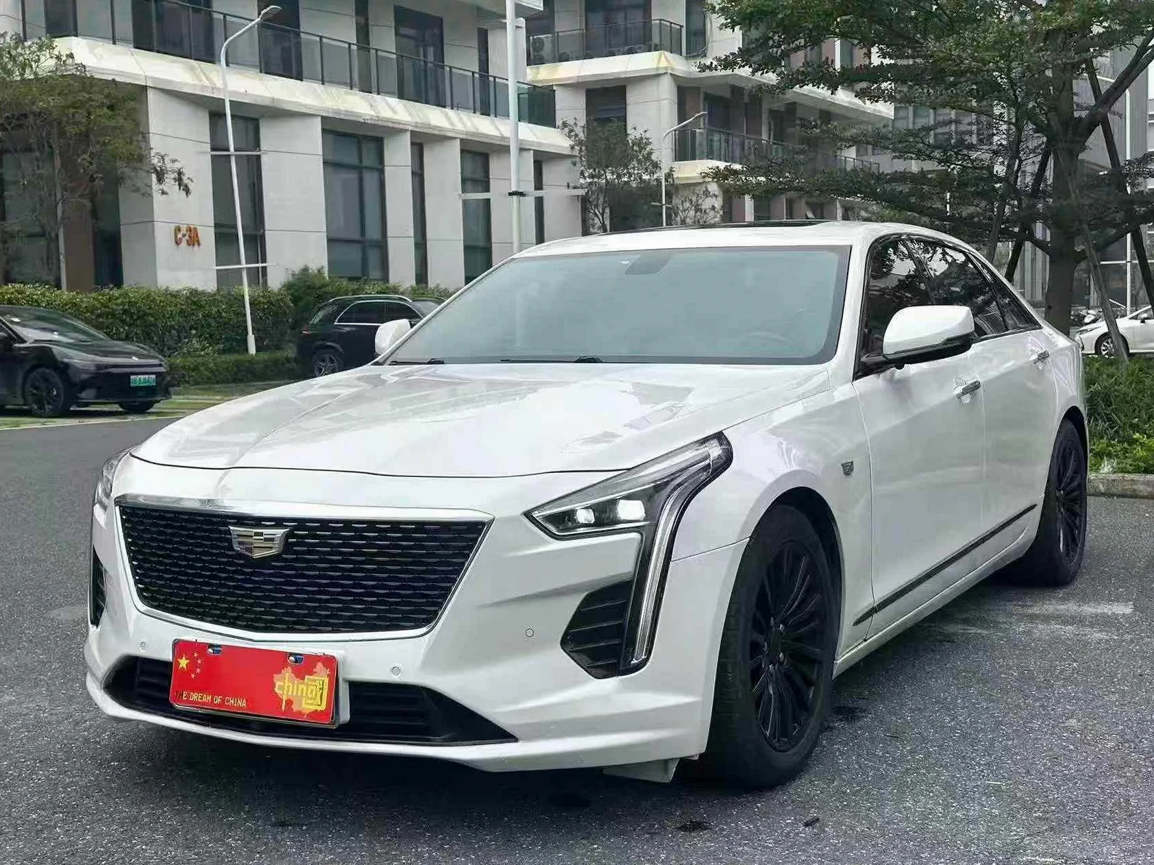 凯迪拉克CT6 正面外观三