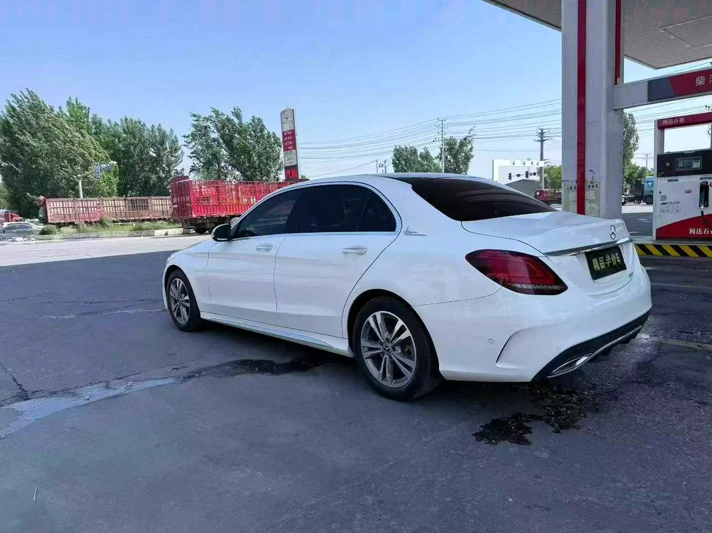 奔驰C 驾驶室