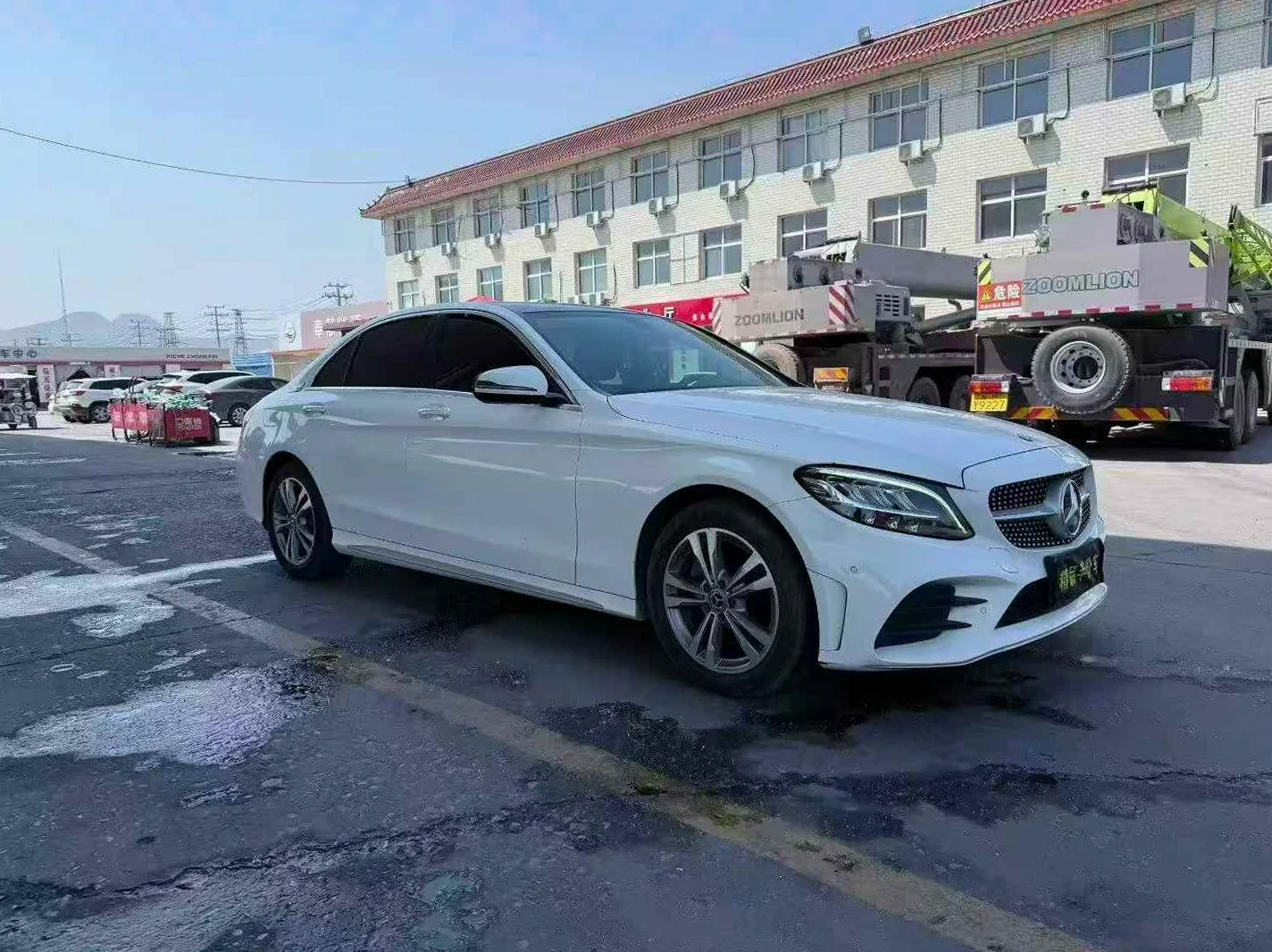 奔驰C 正面外观三