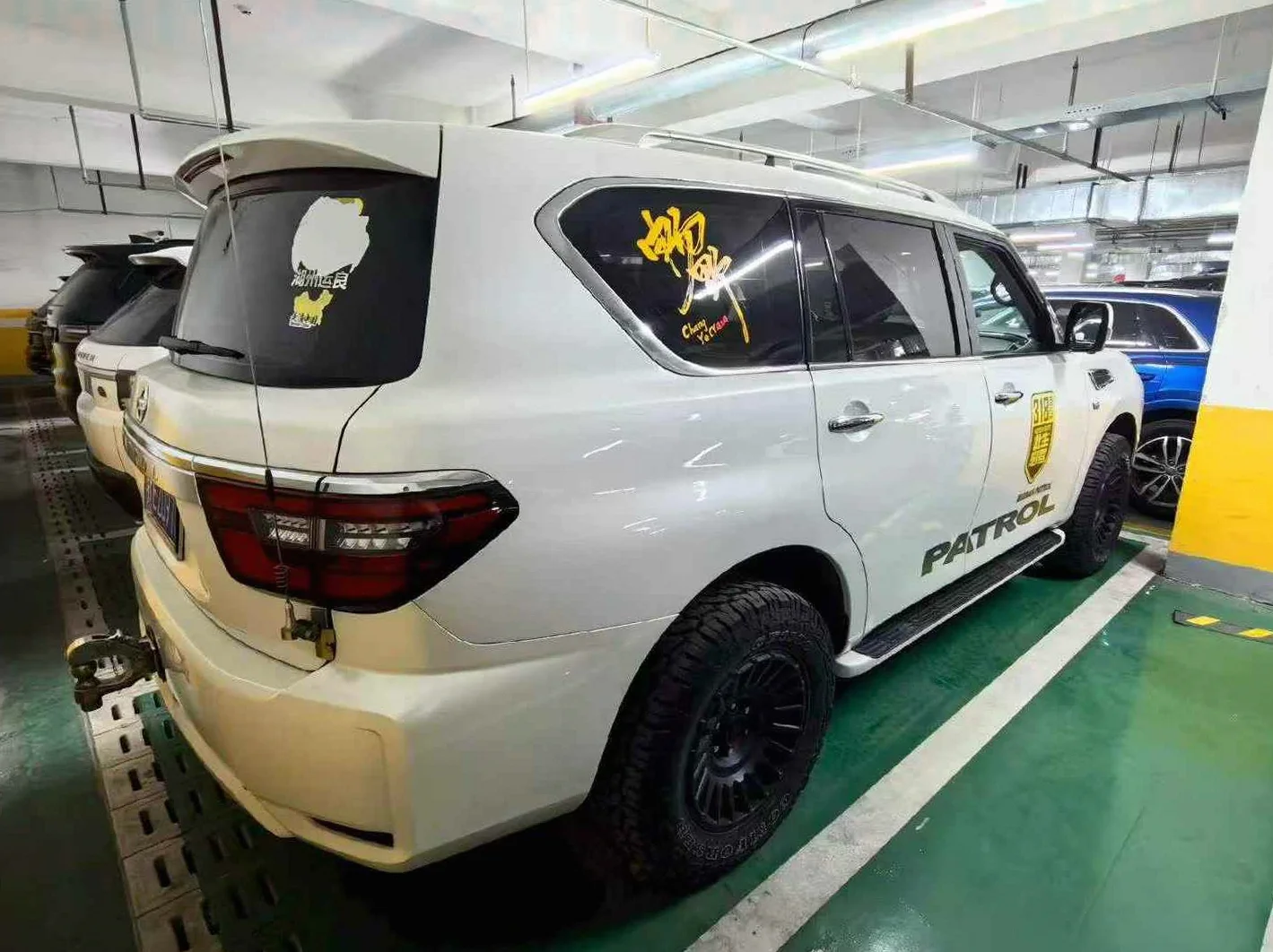 日产途乐 正面外观二