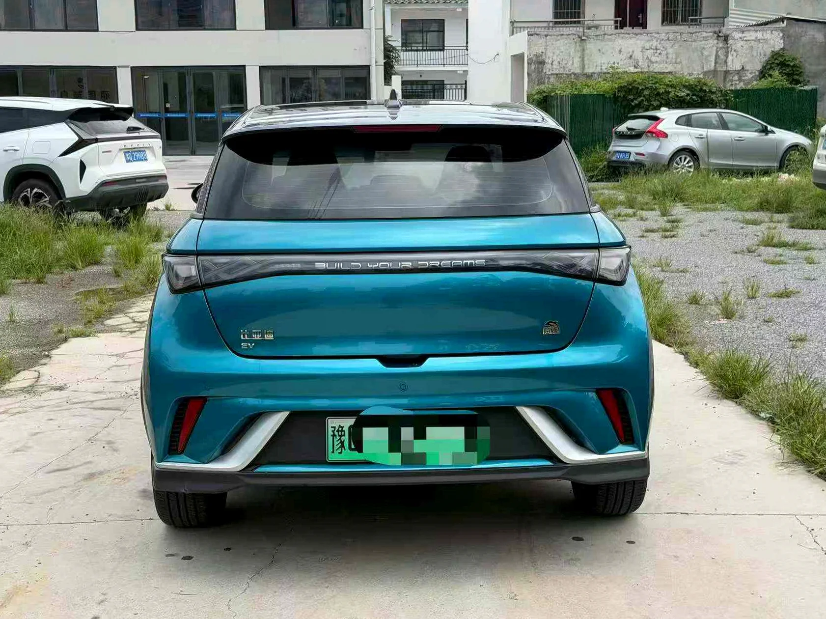 比亚迪海豚 后面外观一