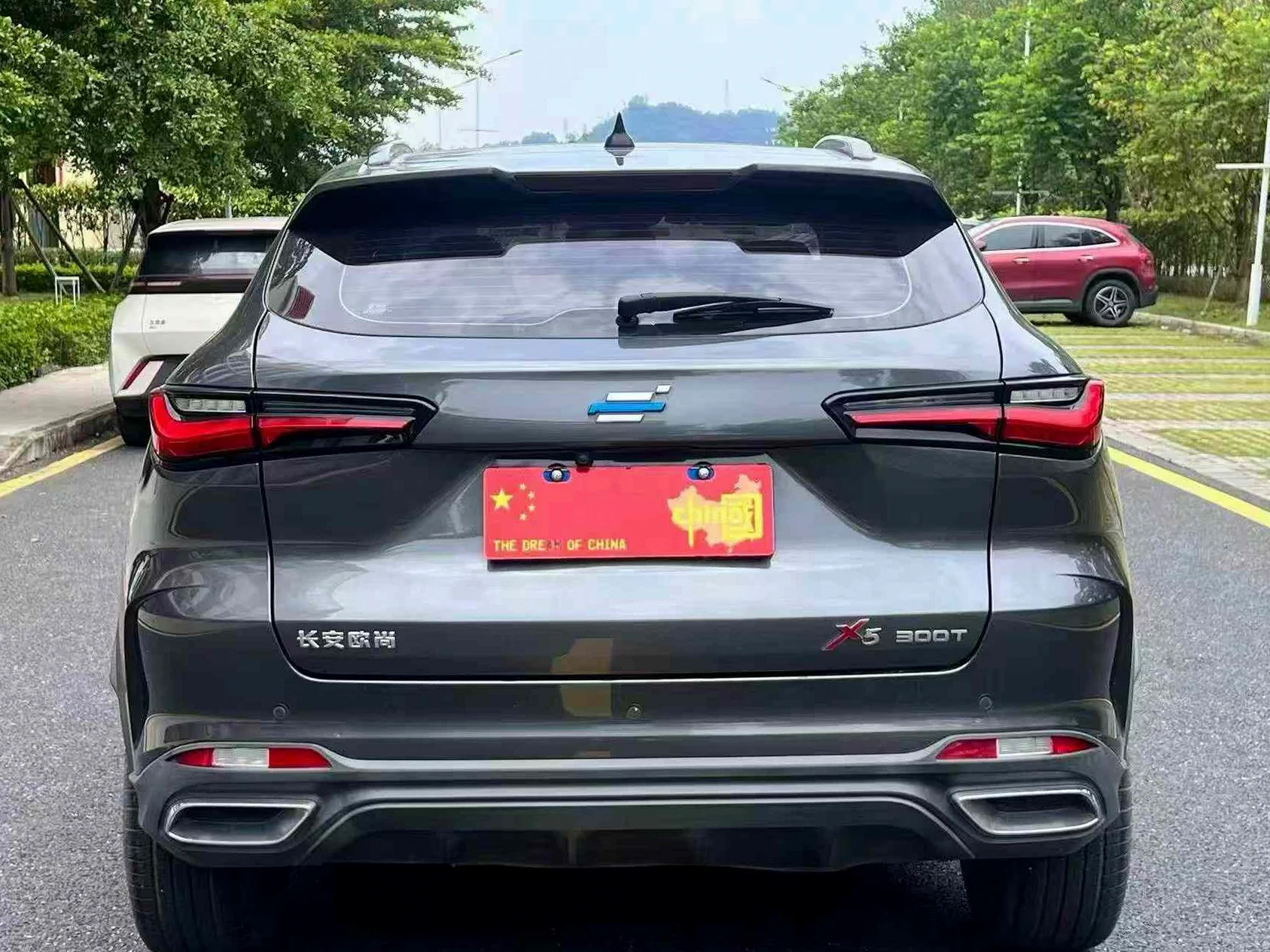 长安汽车欧尚 后面外观二