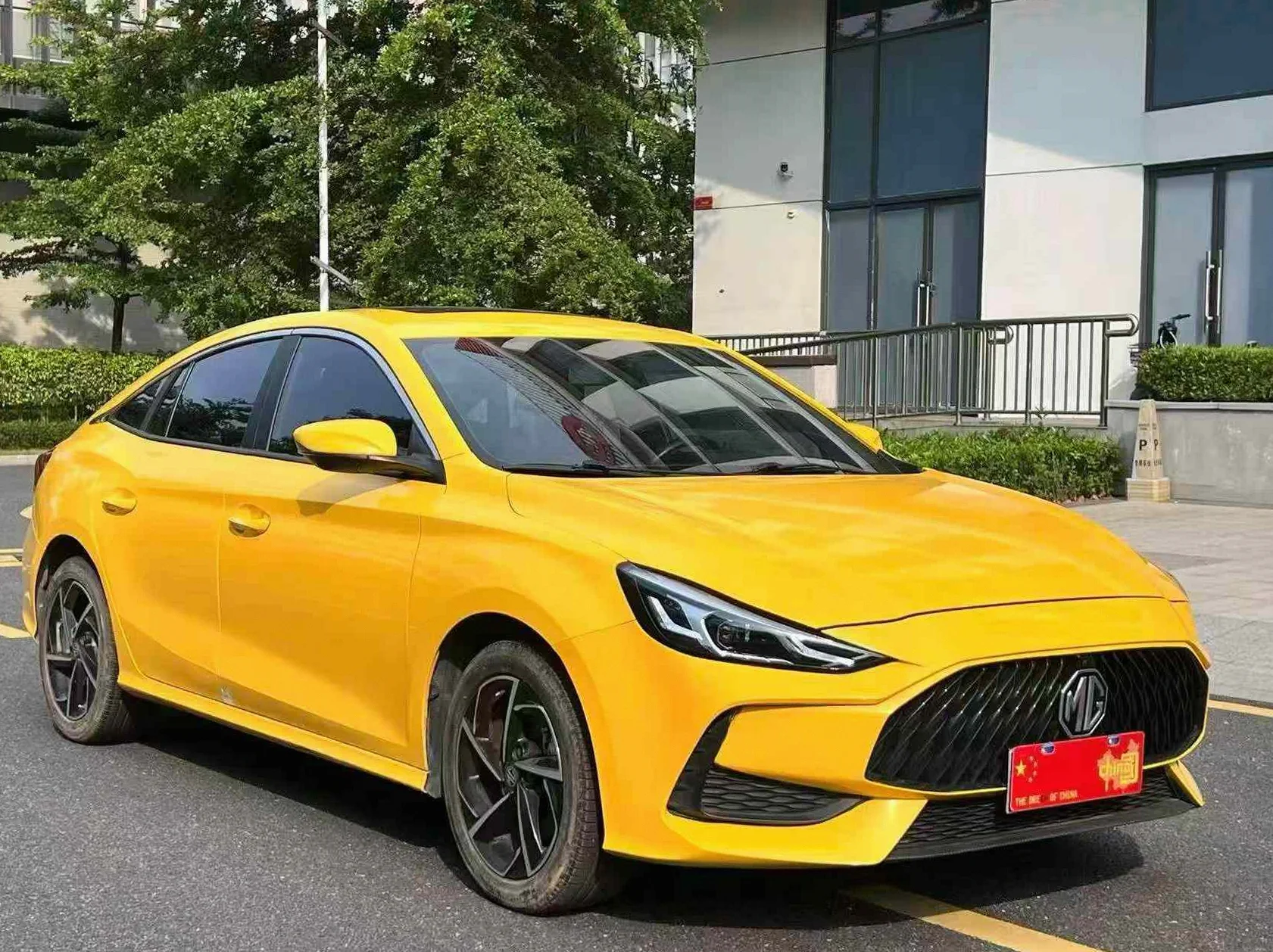 22年名爵5 1.5T自动