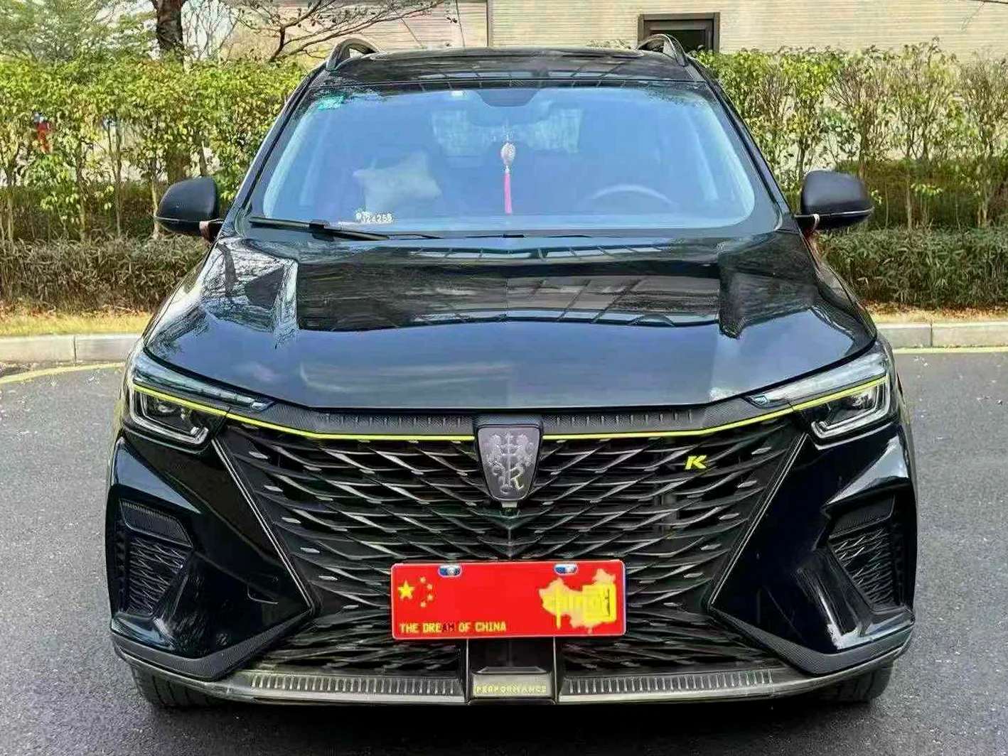 荣威RX5 正面外观二