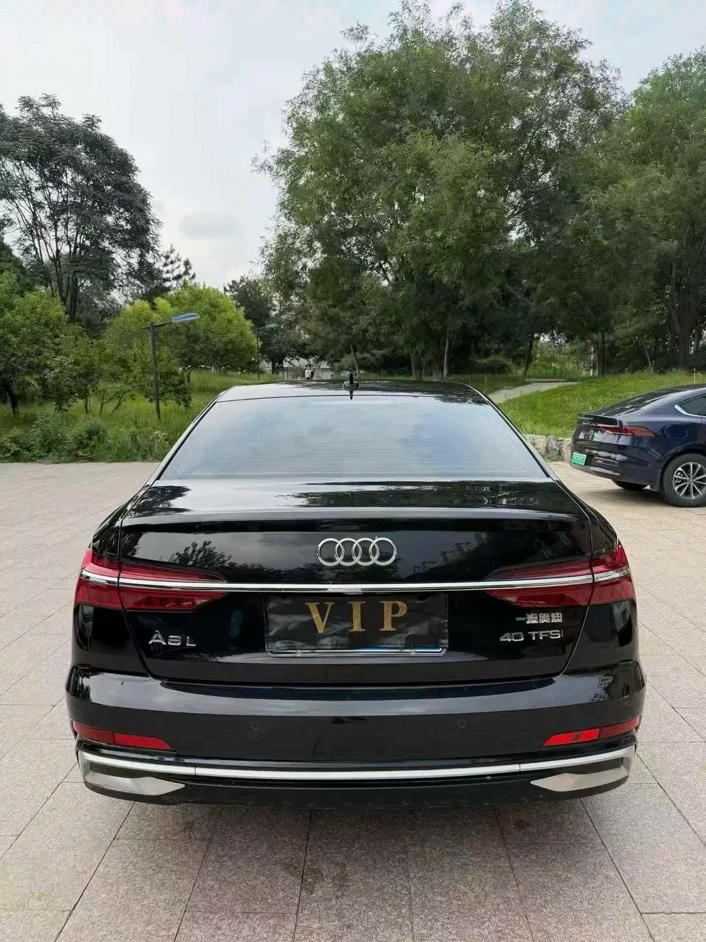奥迪A6L 正面外观三