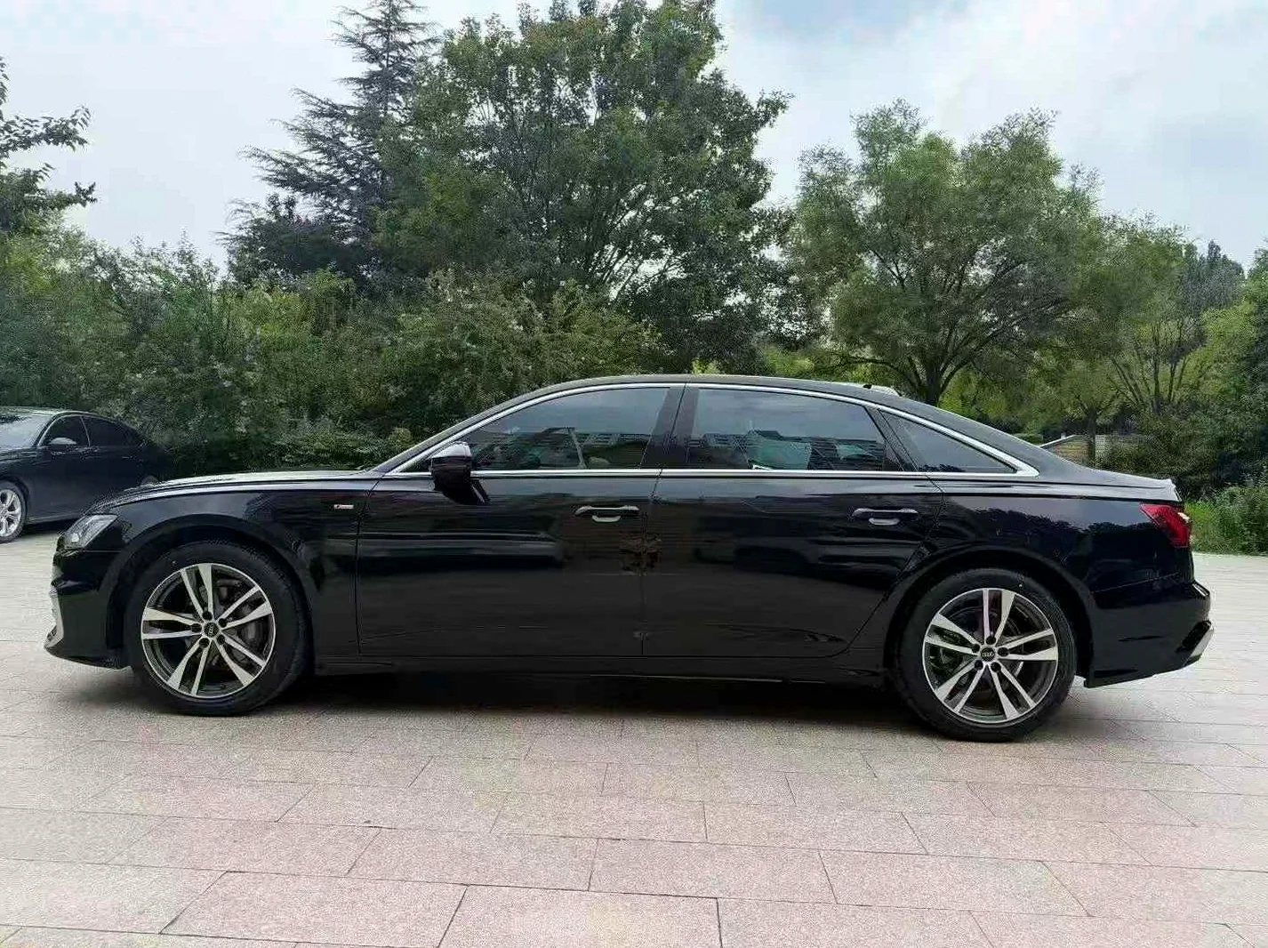 奥迪A6L 正面外观二
