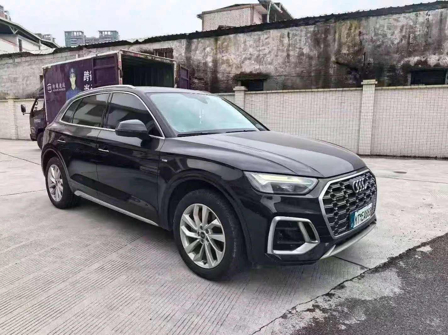 奥迪Q5 正面外观三
