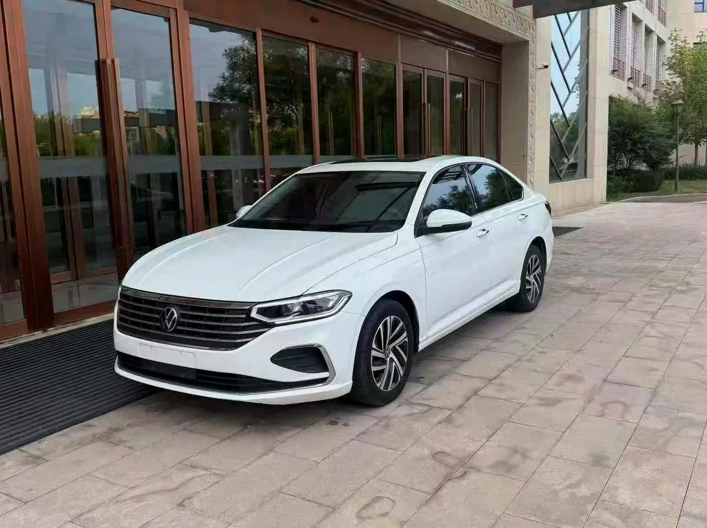 2023款大众朗逸1.5L自动五百万版