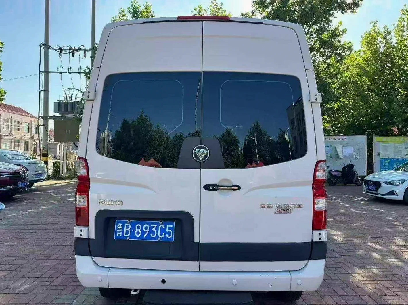 福田图雅诺 后面外观一