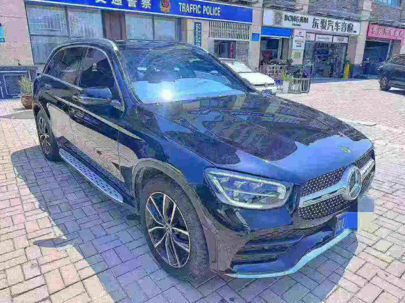 奔驰GLC 正面外观三