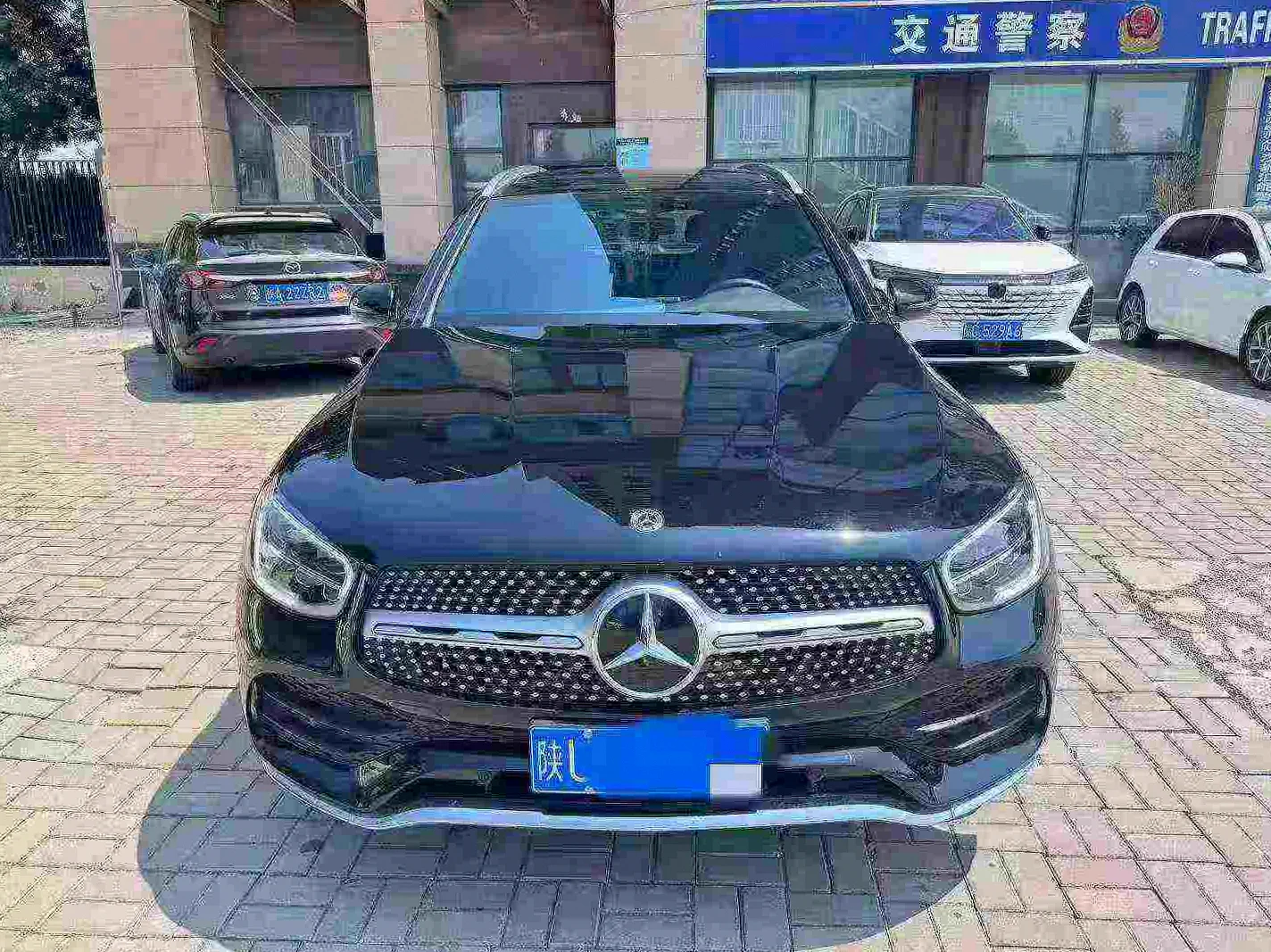 23年奔驰GLC260L豪华版