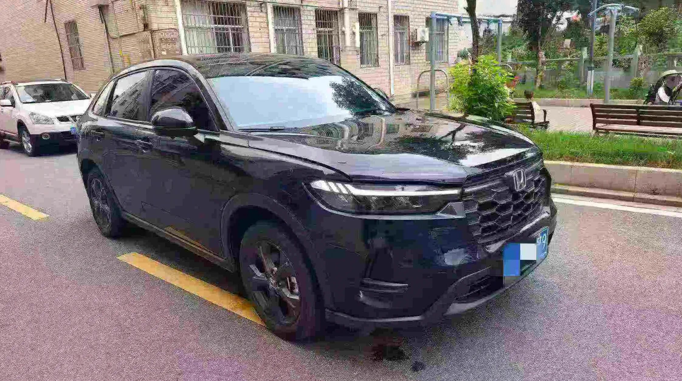 本田HRV 后面外观一