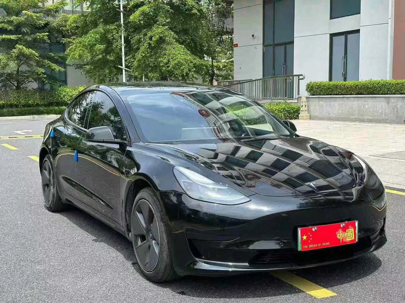 23年特斯拉Model3标准续航