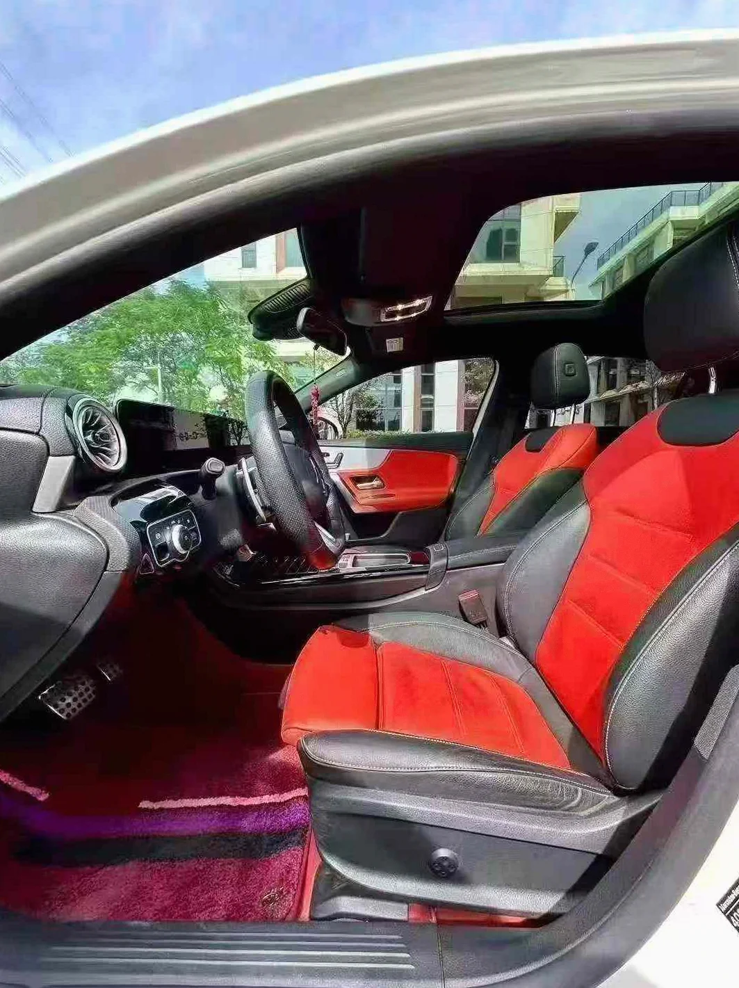 奔驰AMG 后面外观二