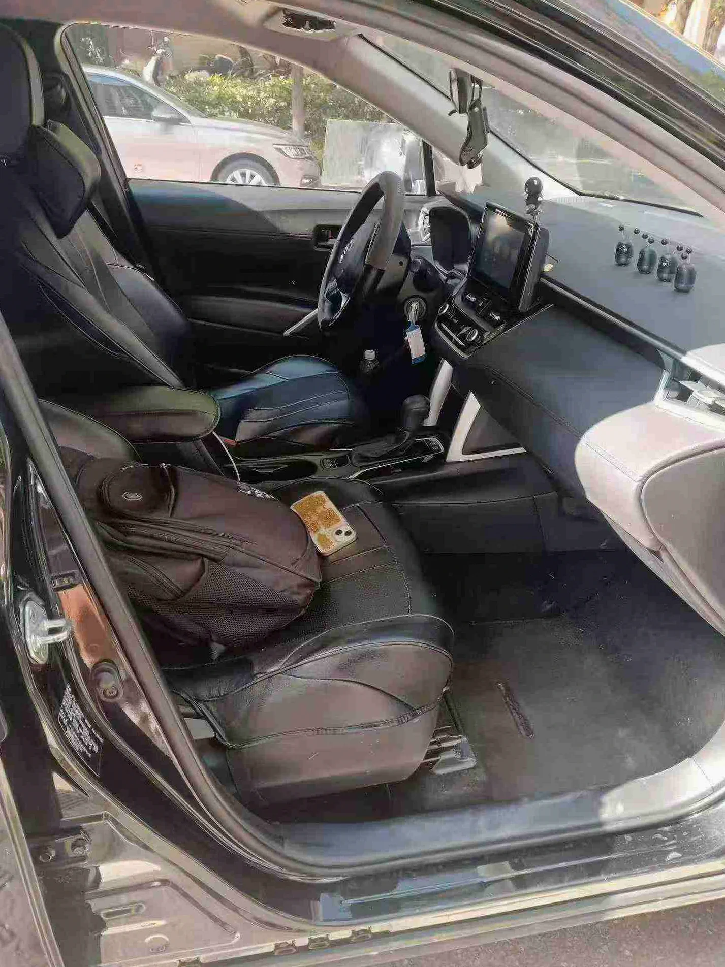 比亚迪唐 后面外观二
