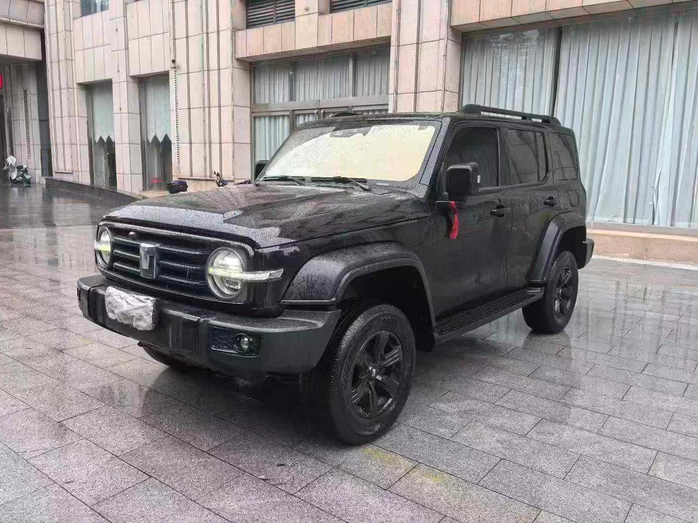 长城汽车坦克 正面外观三