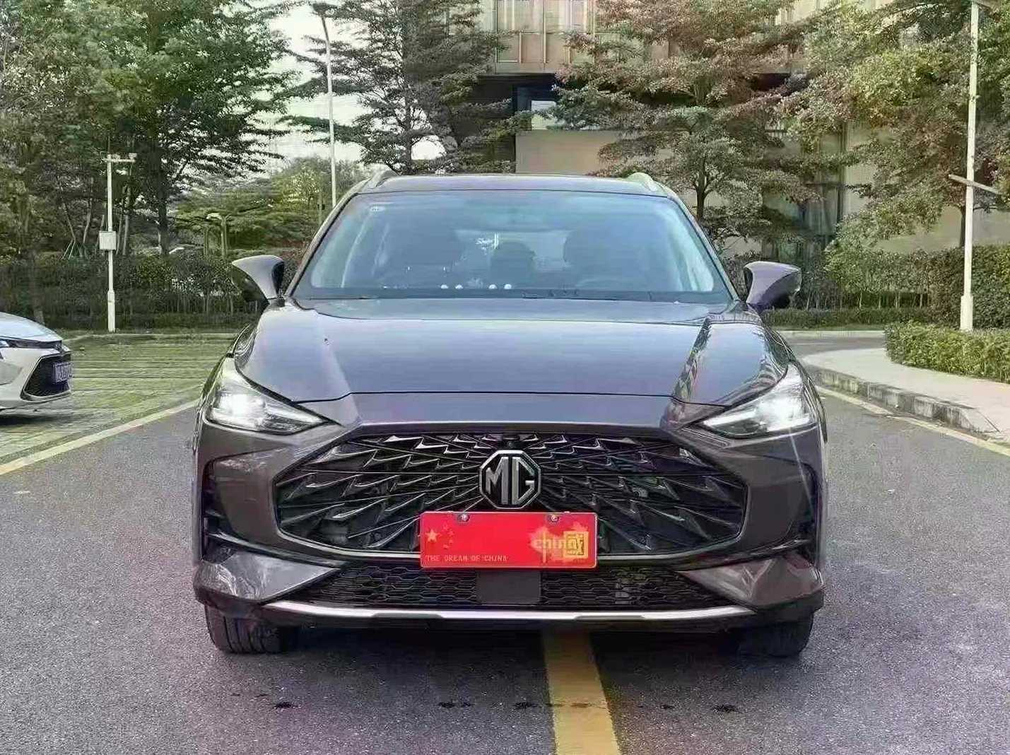 名爵ONE 正面外观二