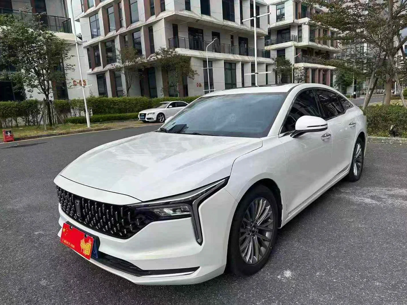 奔腾B70 正面外观三