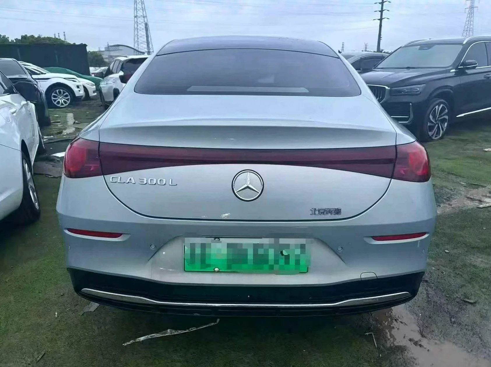 奔驰CLA 后面外观一