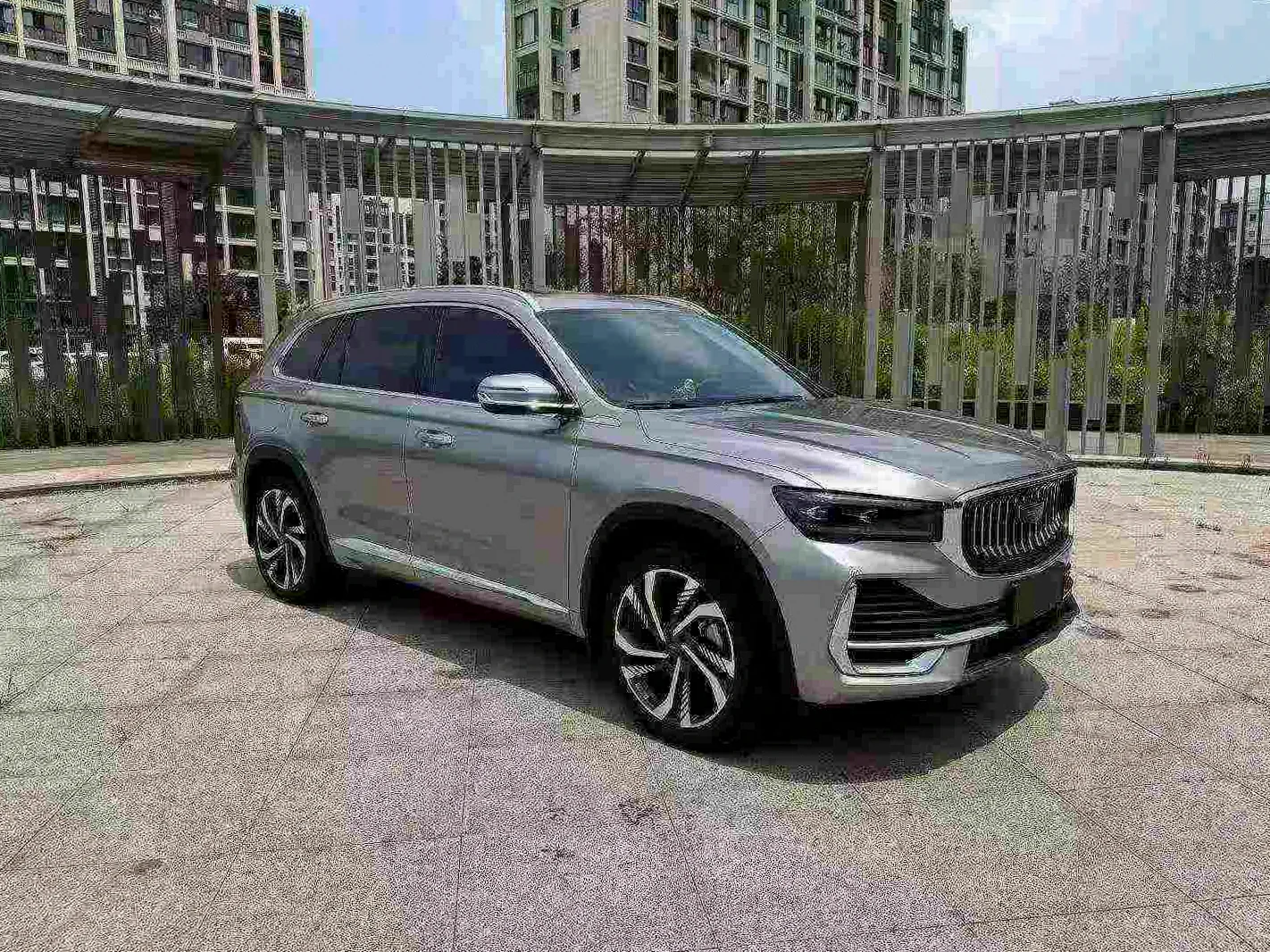 吉利星越 正面外观三