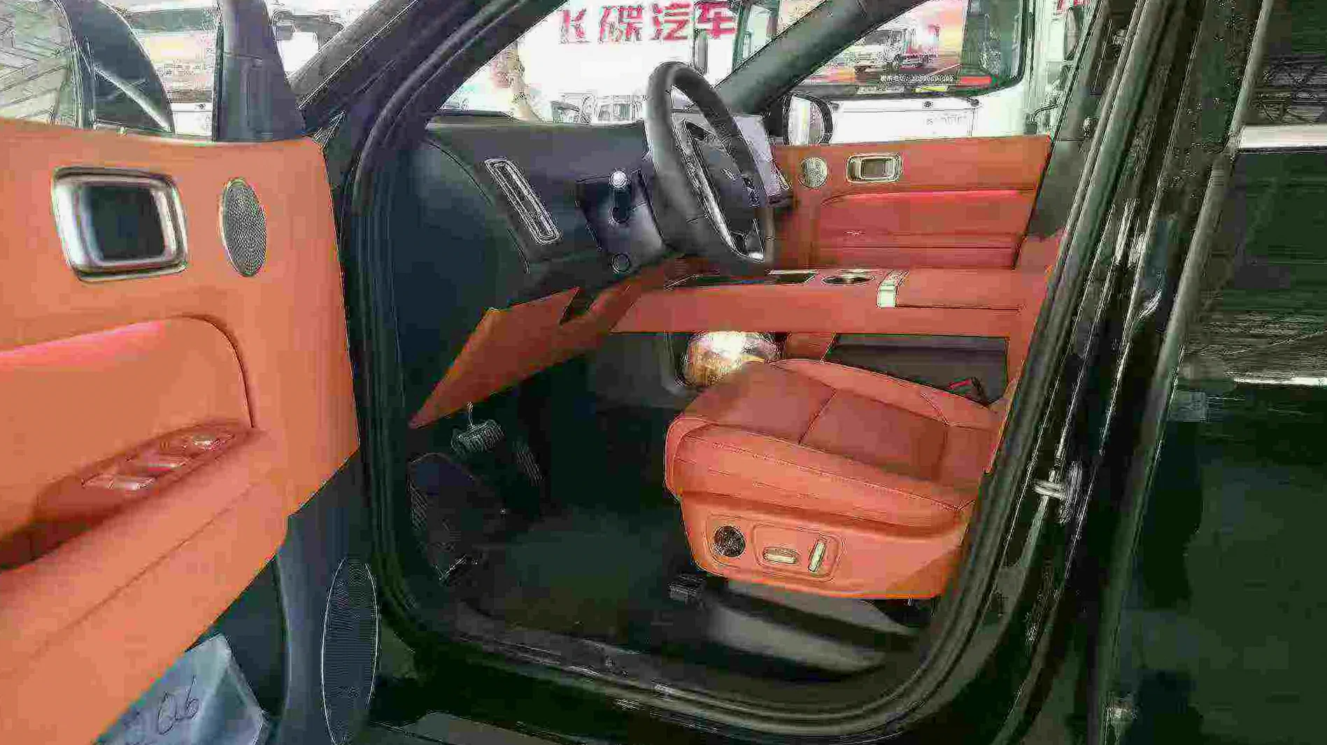 理想L6 后面外观三