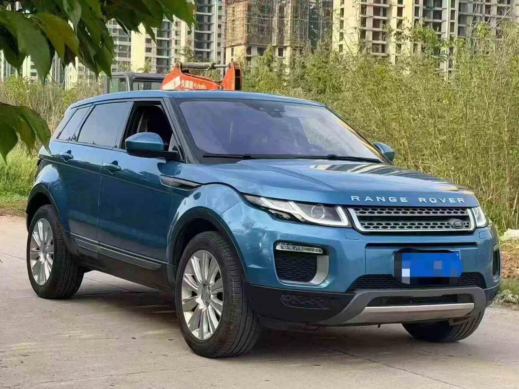 路虎极光 后面外观一