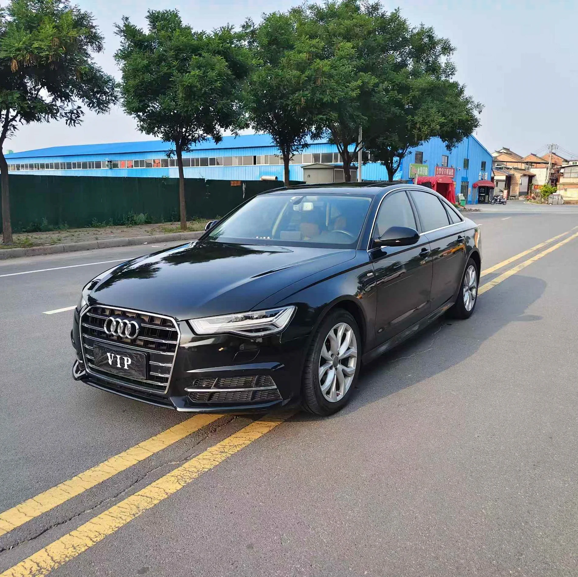 奥迪A6L 正面外观三