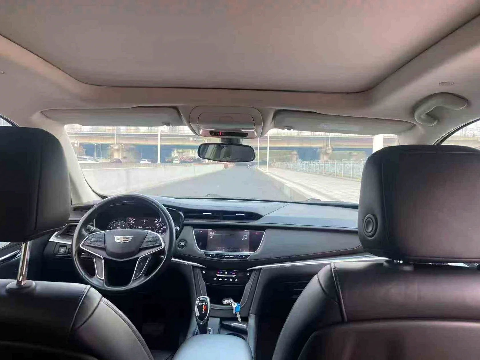 凯迪拉克XT5 后面外观二