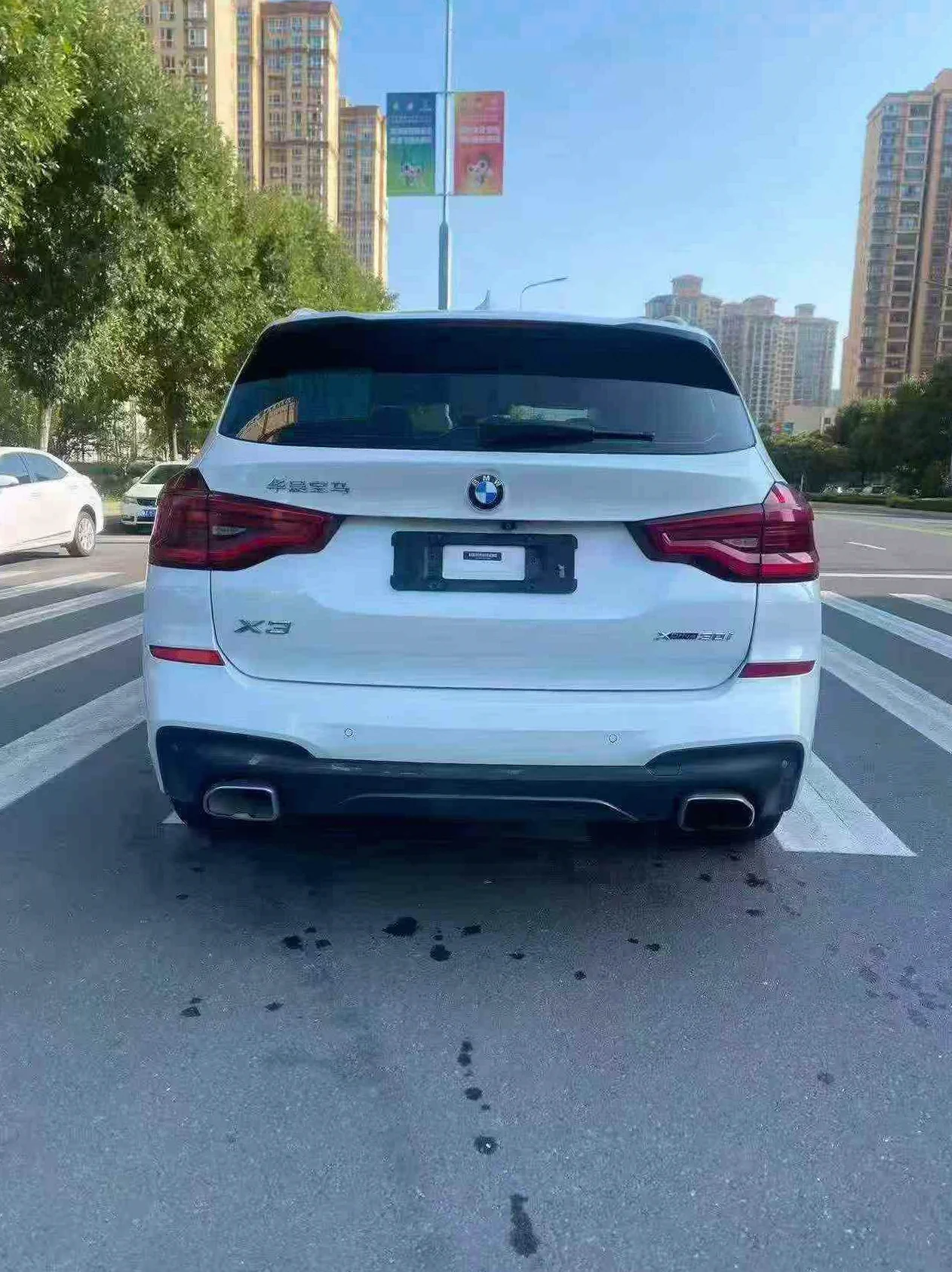 宝马X3 后面外观一