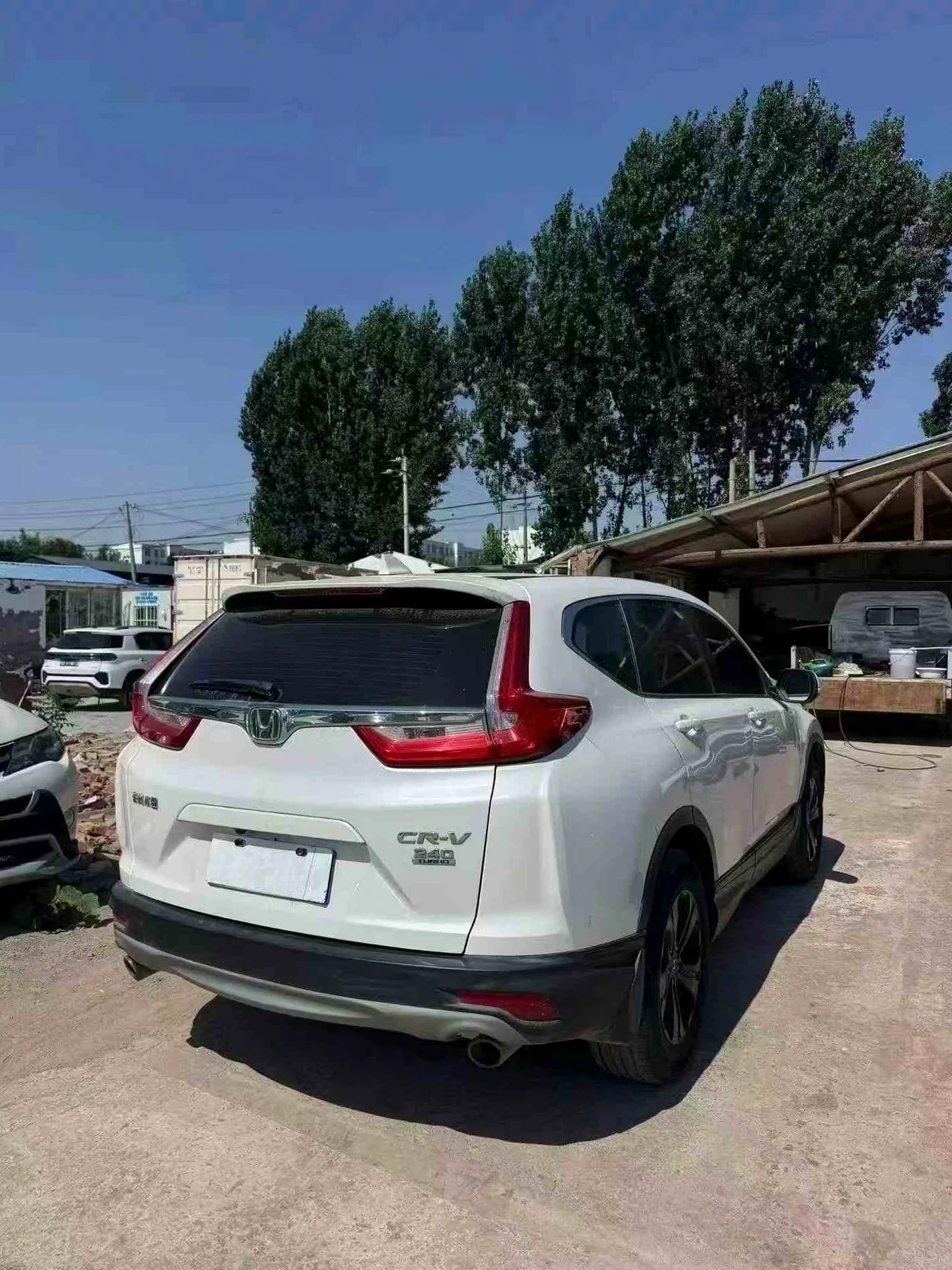 本田CRV 后面外观一