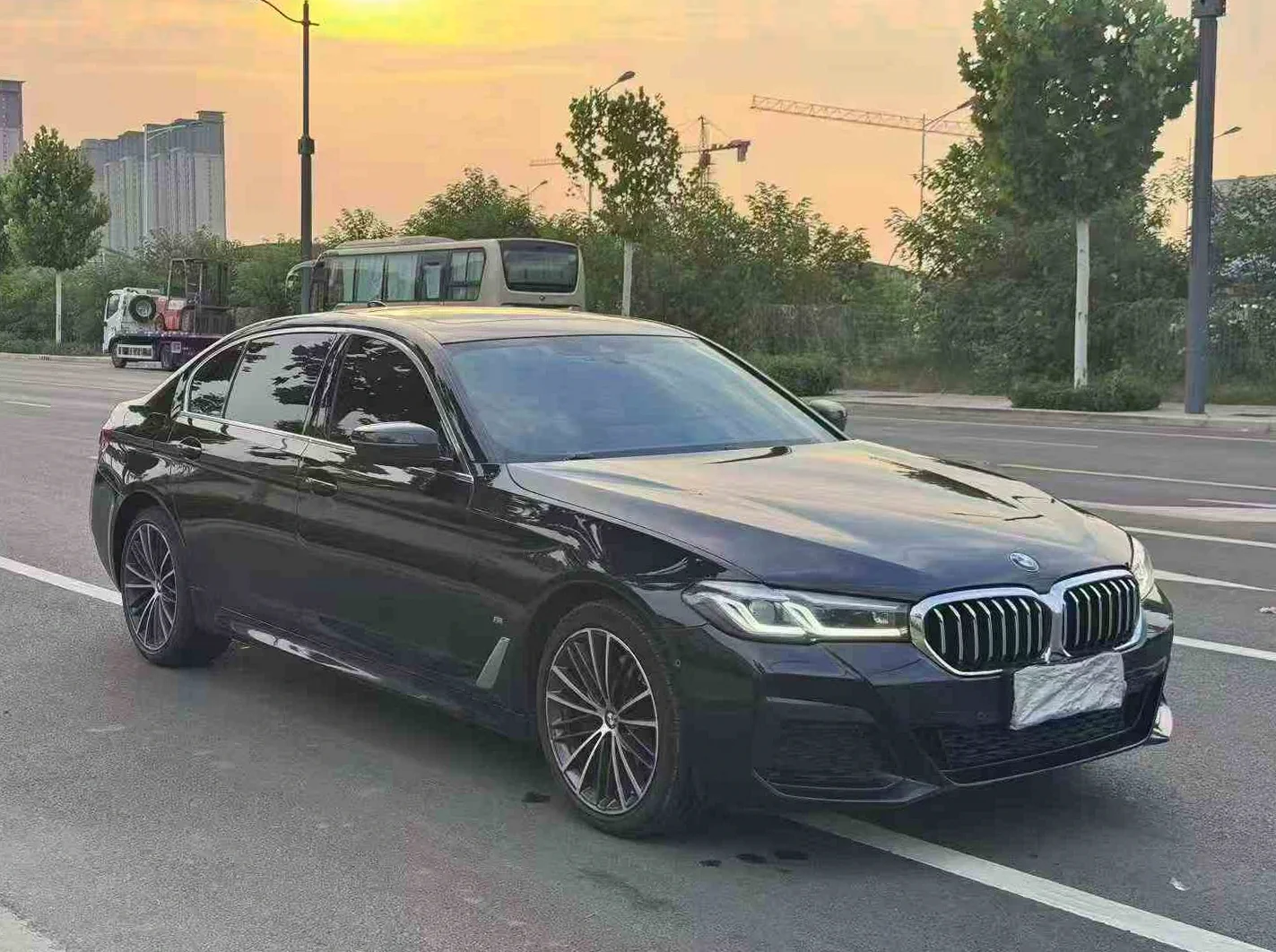 21年宝马530Li豪华款