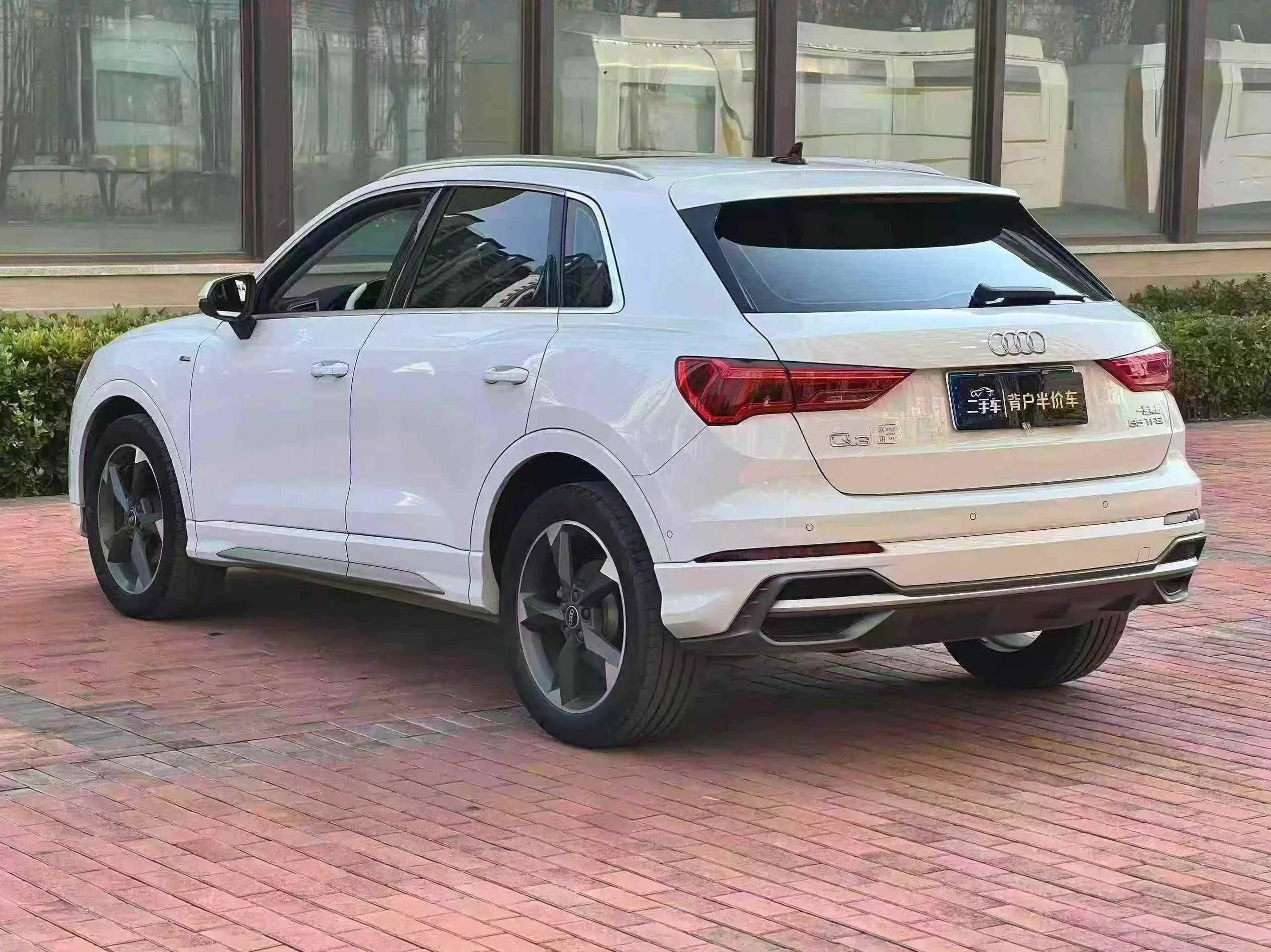 奥迪Q3 驾驶室