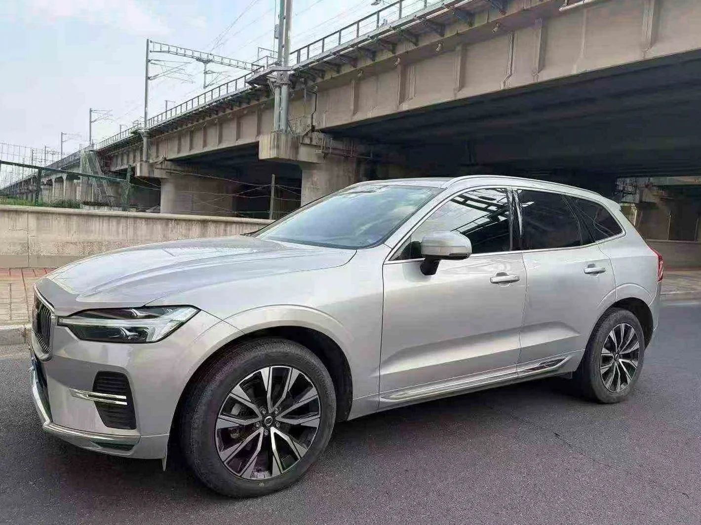 沃尔沃XC60 正面外观三