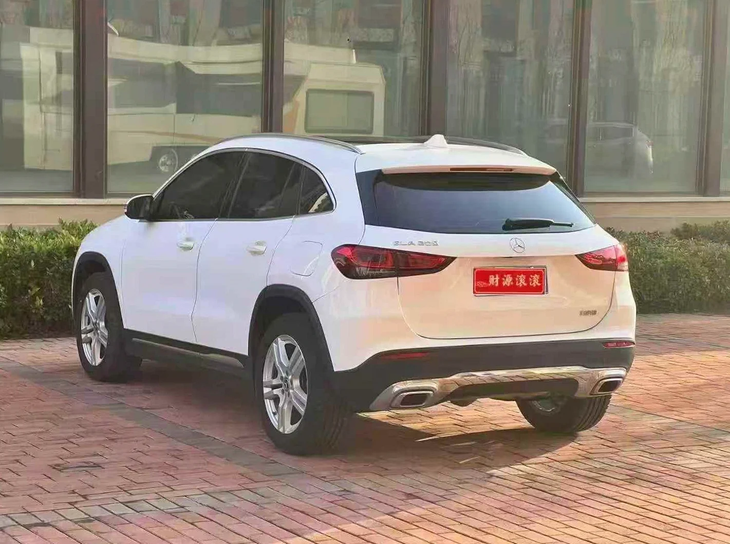 奔驰GLA 驾驶室