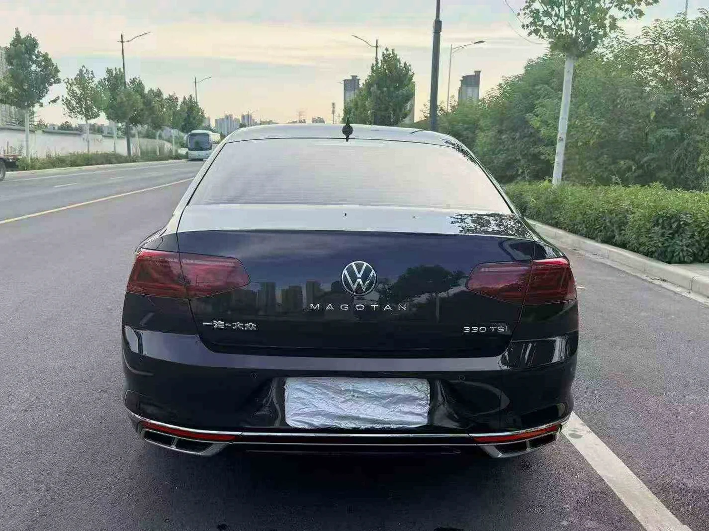 大众迈腾 后面外观二