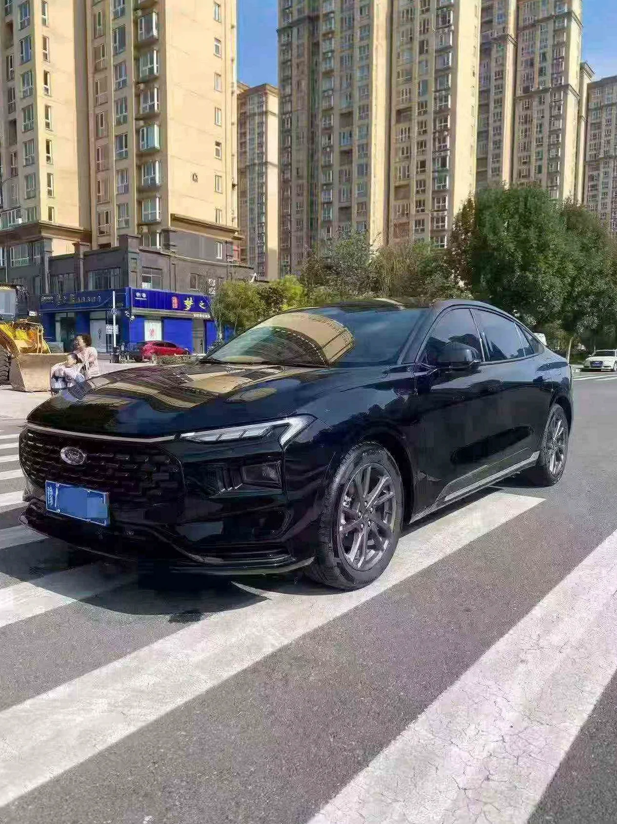 福特蒙迪欧 正面外观三