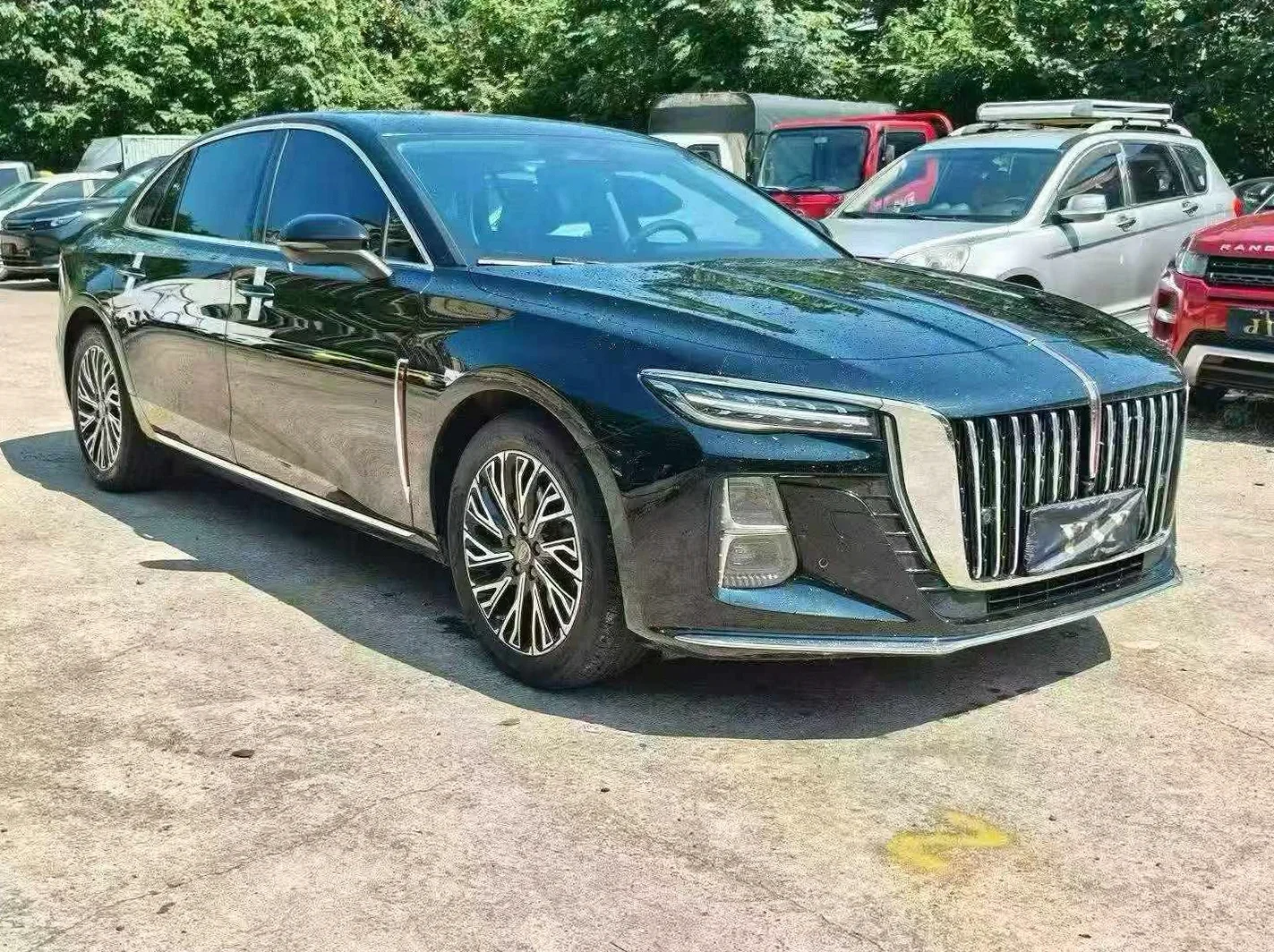 红旗H5 正面外观三