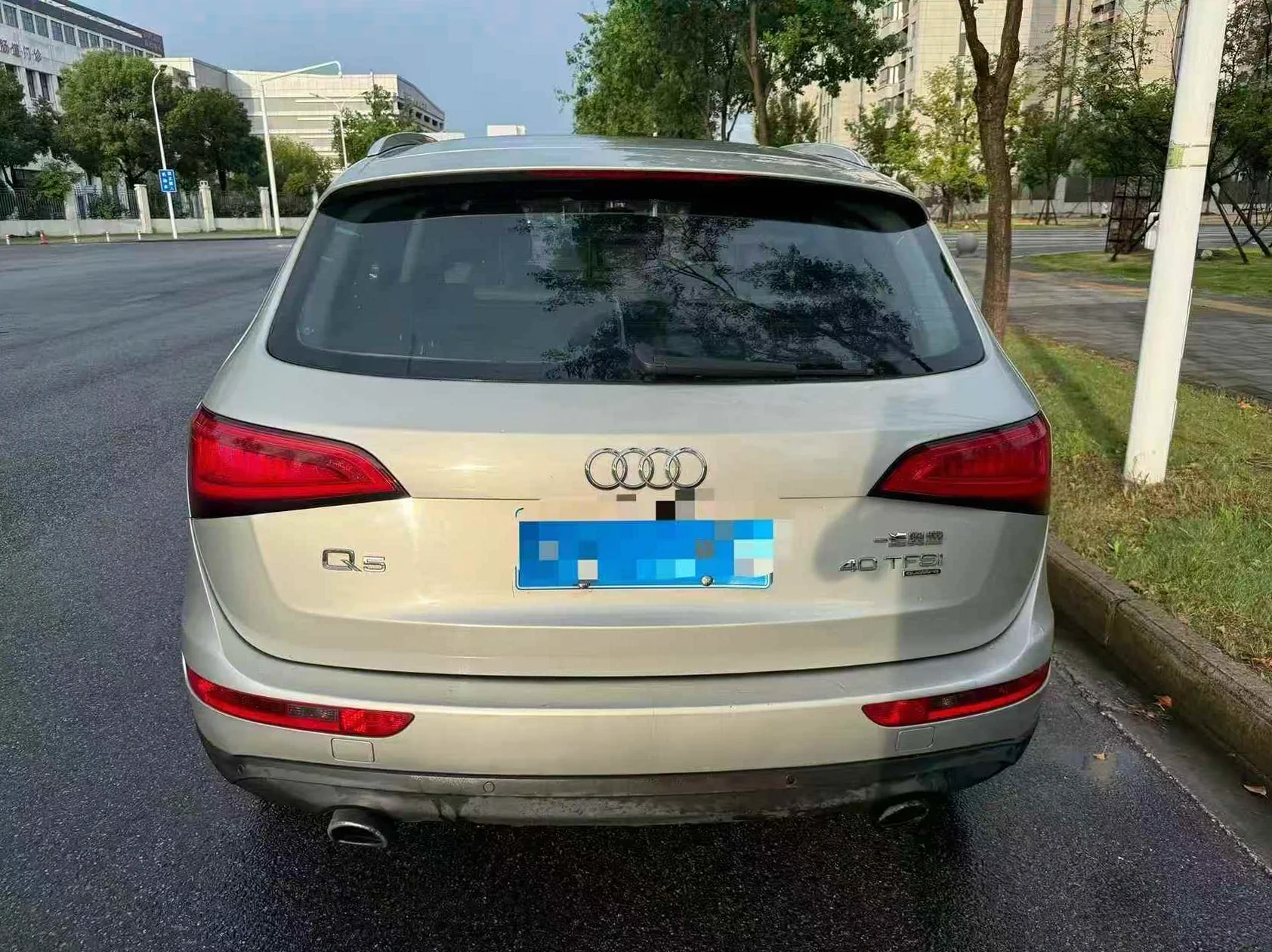 奥迪Q5 后面外观二