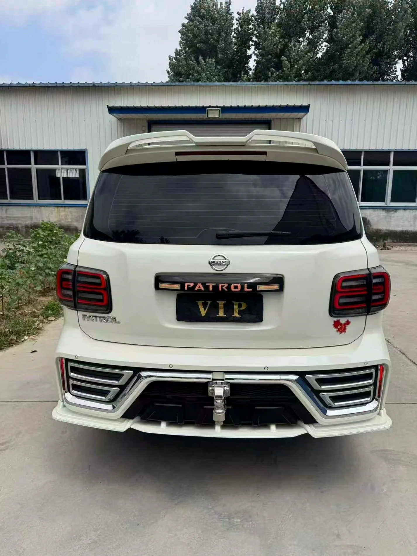 日产途乐 后面外观二