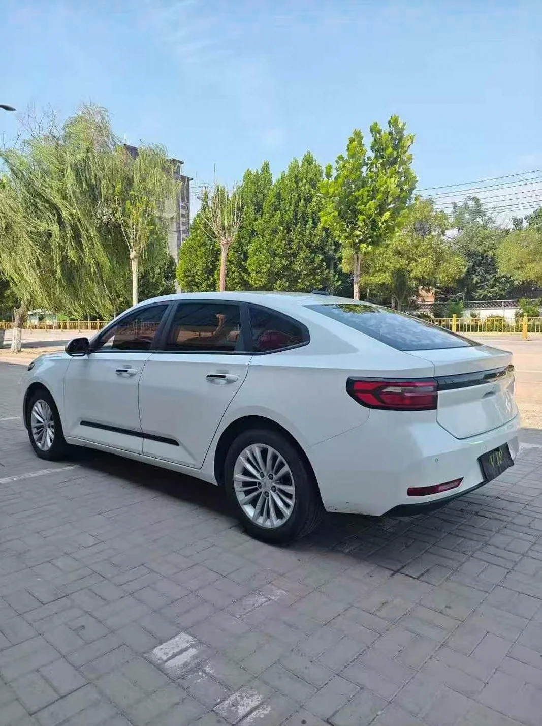 宝骏RC5 后面外观三
