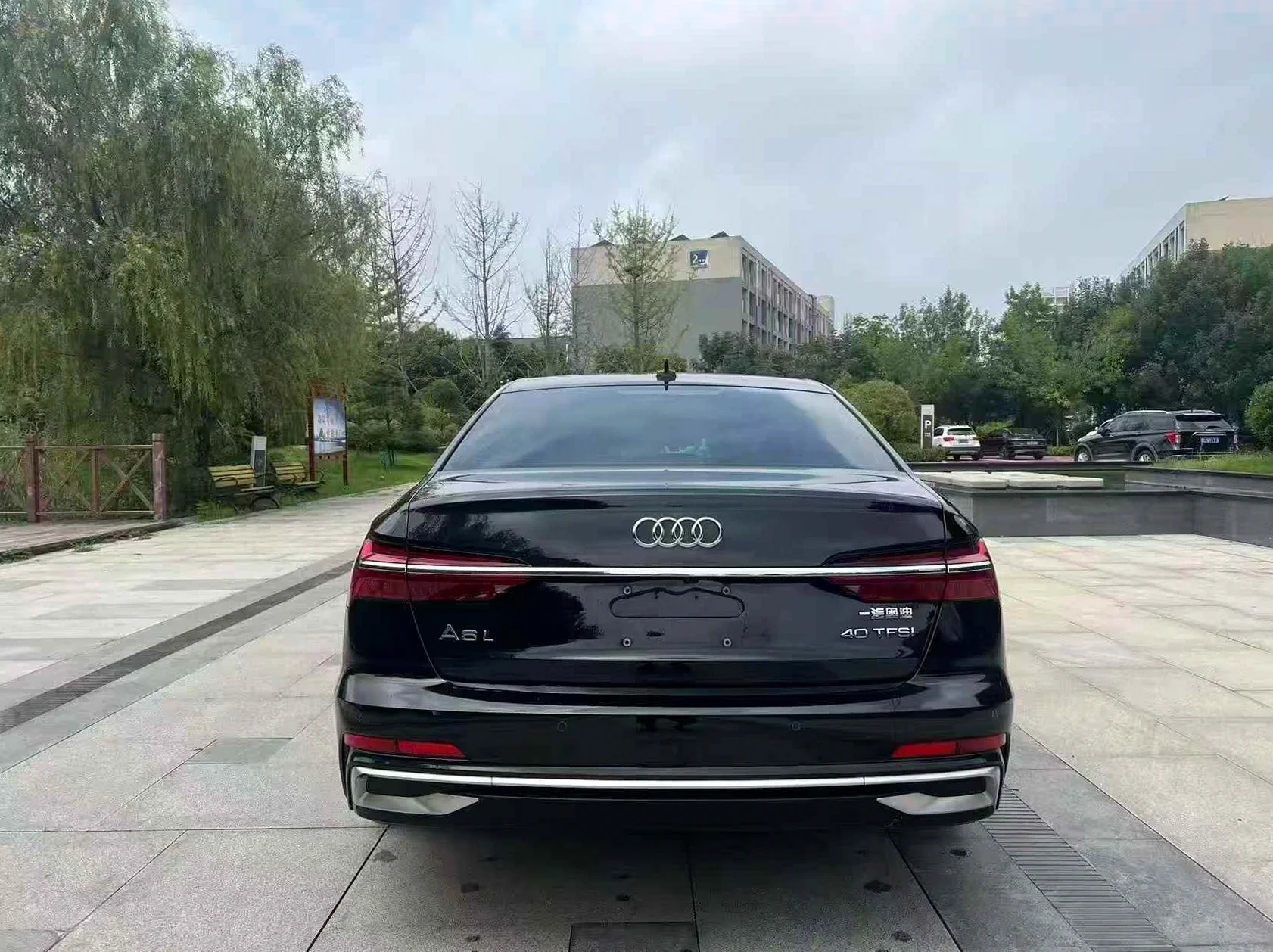 奥迪A6L 正面外观二