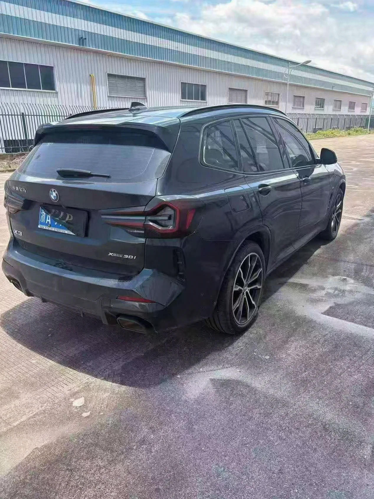 宝马X3 正面外观三