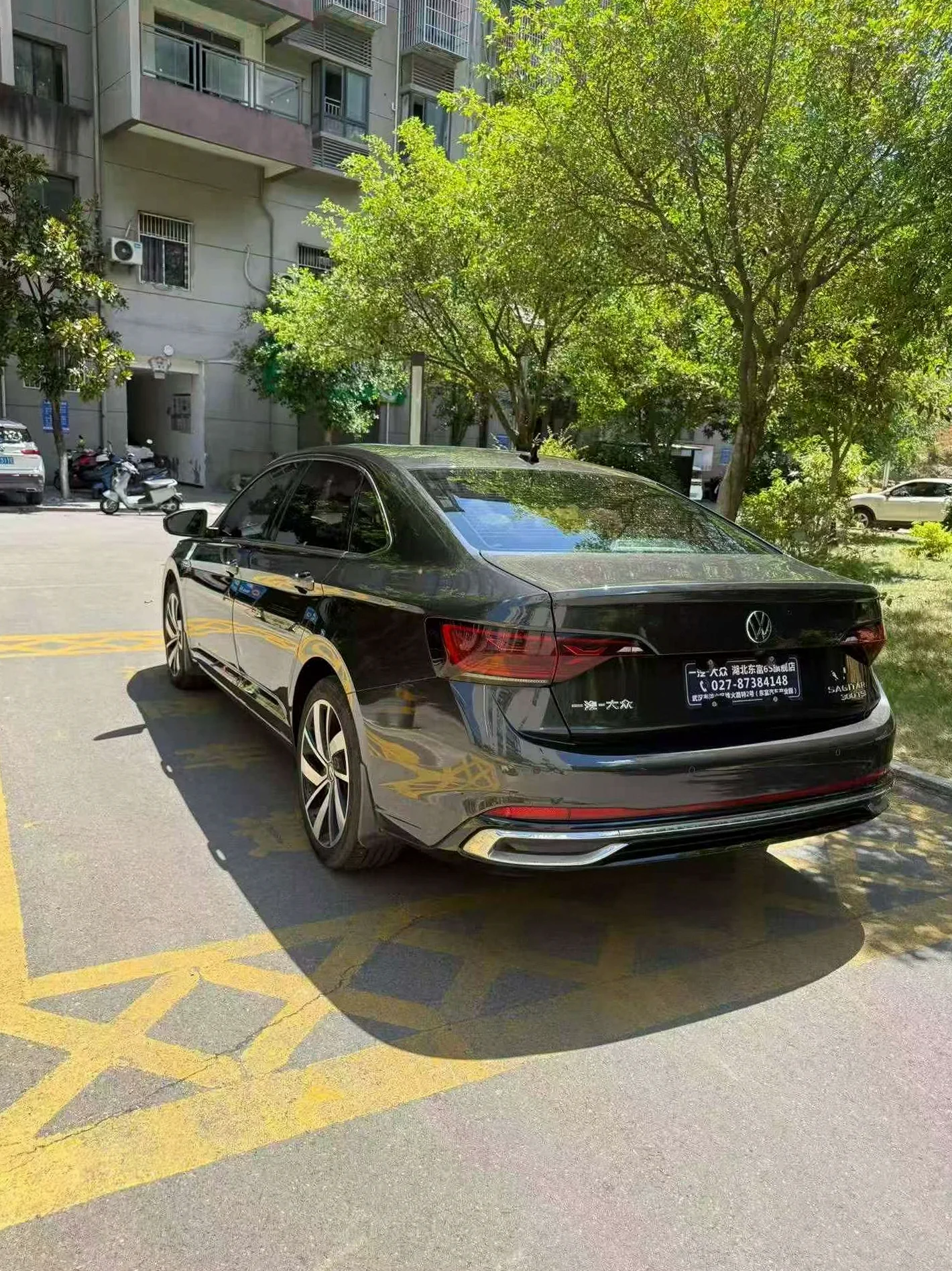 大众速腾 后面外观一