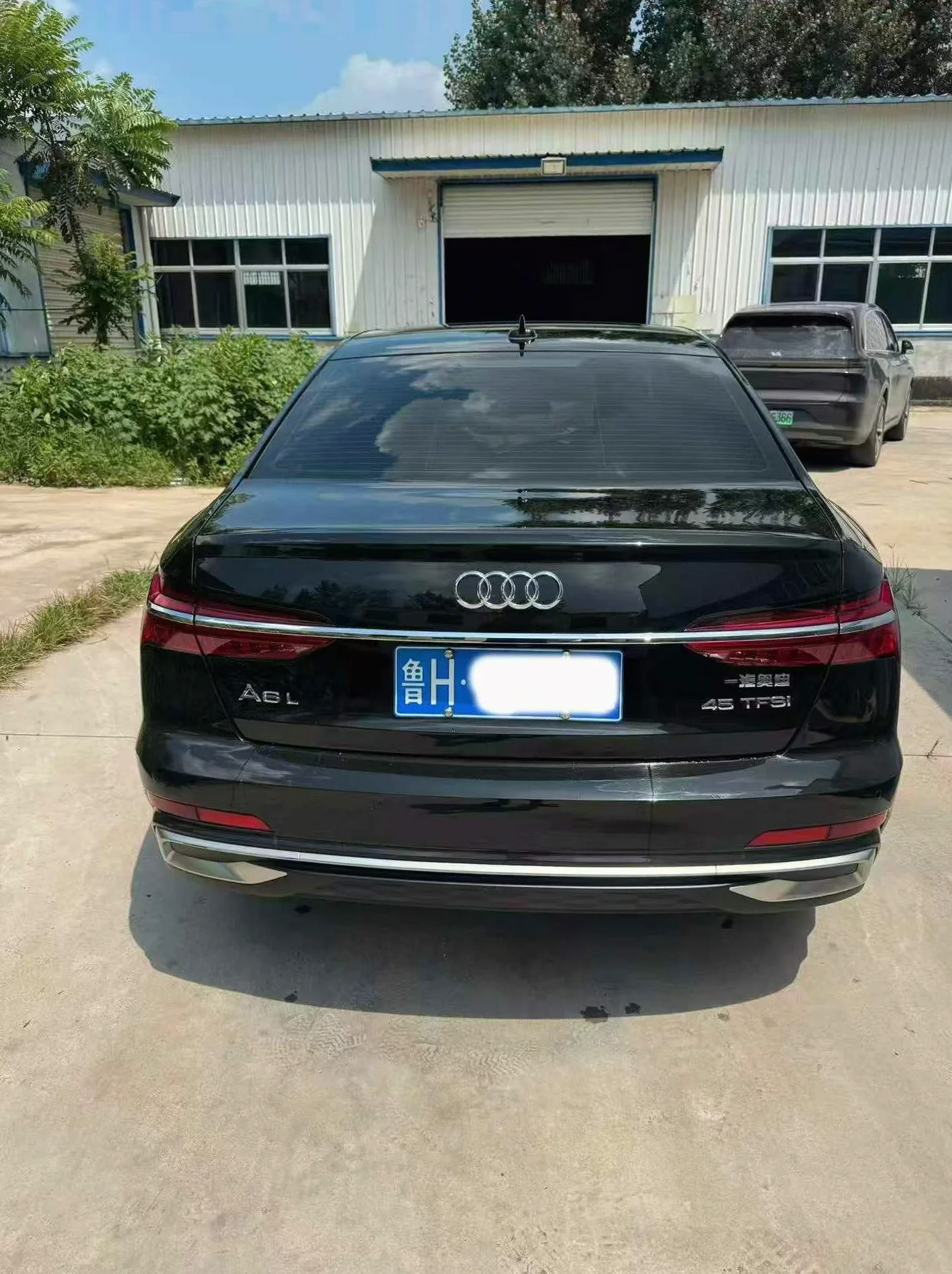 奥迪A6L 正面外观三