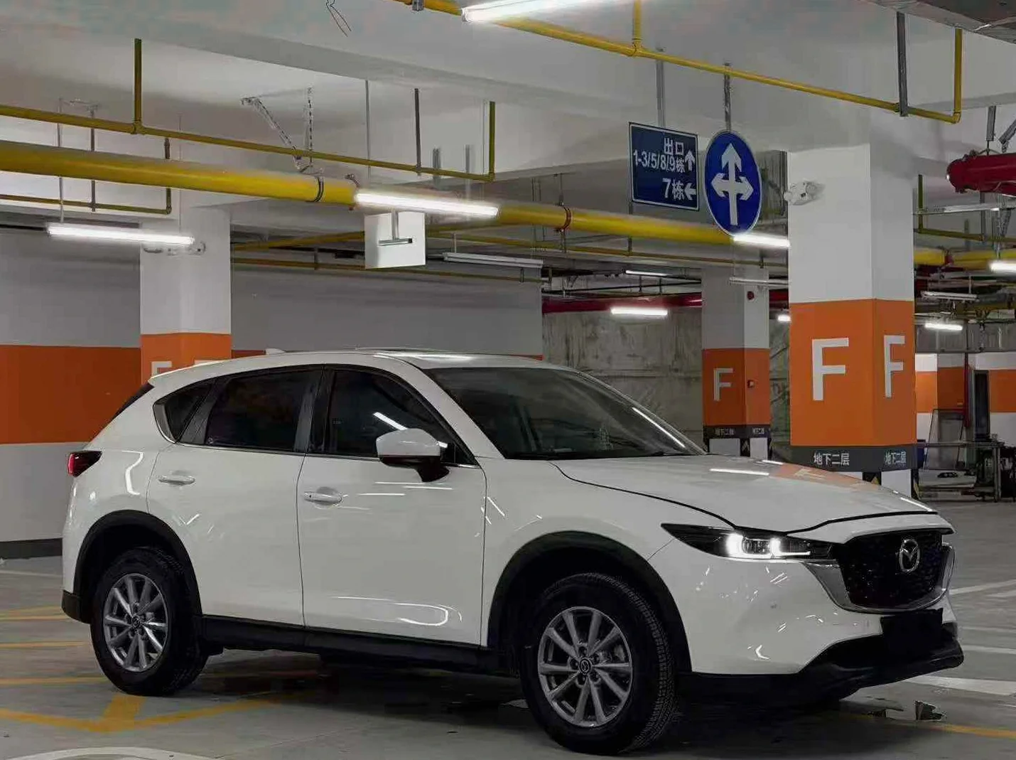 马自达CX-5 正面外观二