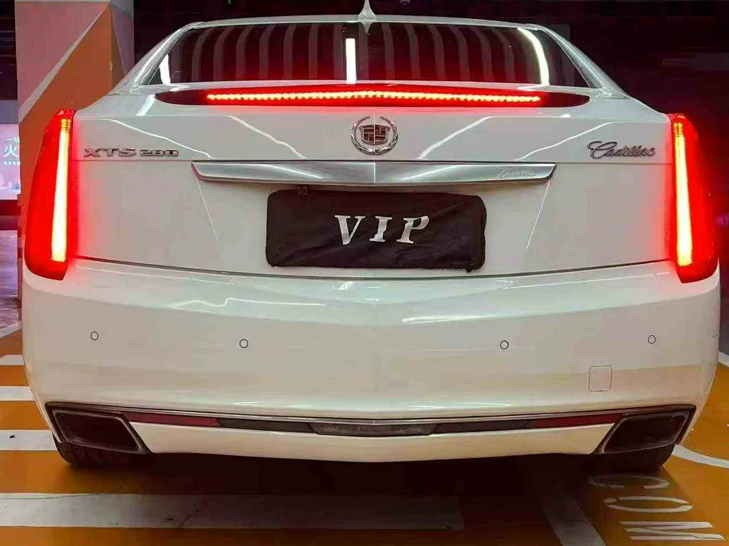凯迪拉克XTS 内饰前排