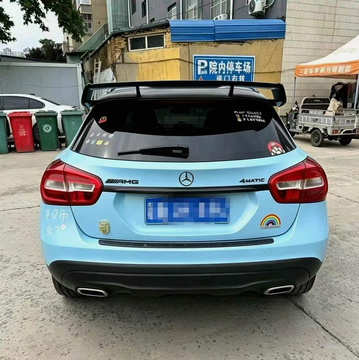 奔驰GLA 后面外观三